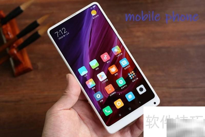 手机英文简称是“Phone”或“MobilePhone”，通常简称为“Phone”。在技术文档或产品说明中，也常使用“Mobile”来指代手机。