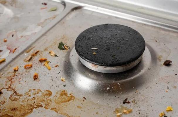 硅藻泥厨房油污怎么清理？清洁保养技巧分享